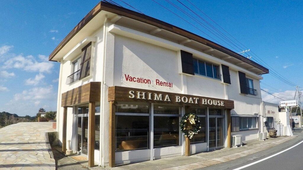 sHIMA BOAT HOUSE